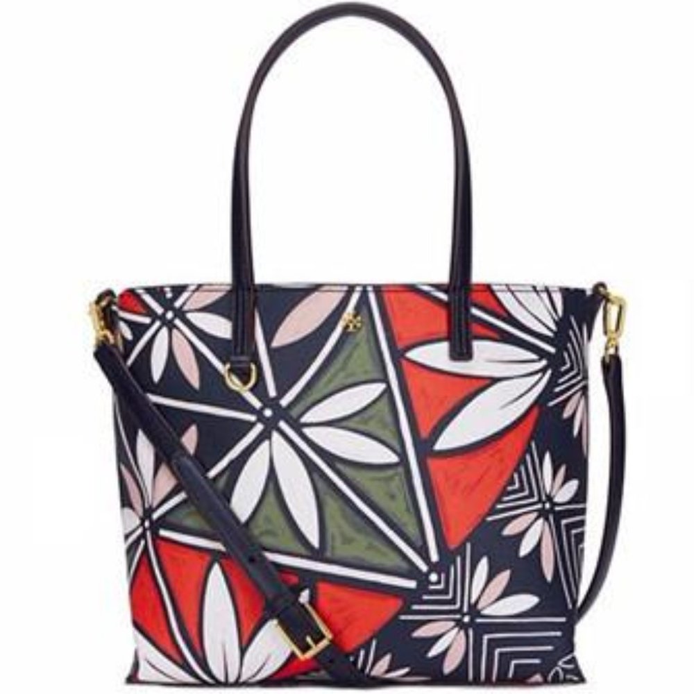 🌺 Tory Burch Coated Canvas Tote 🌺